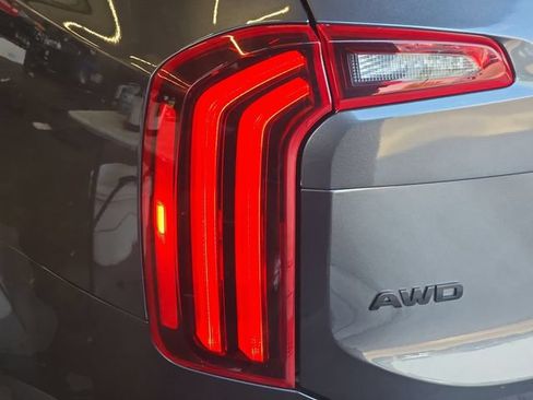 Used 2021 Kia Telluride SX w/ Nightfall Edition Package AWD/4WD image 38