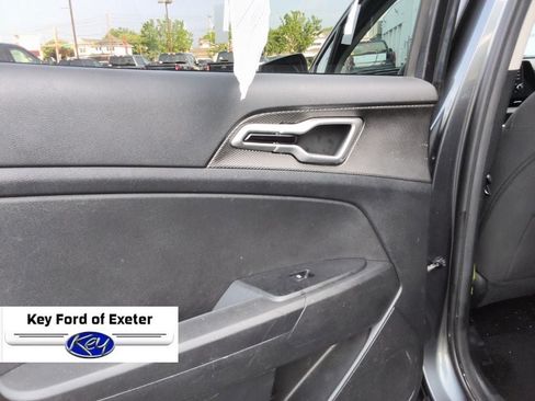 Used 2023 Kia Sportage LX AWD/4WD image 12