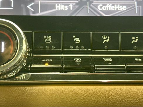 Used 2023 GMC Canyon AT4 w/ AT4 Premium Package AWD/4WD image 8