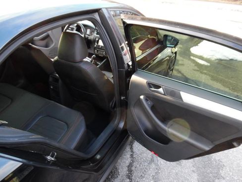 Used 2012 Volkswagen Jetta GLI Autobahn image 19