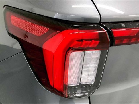 Used 2025 Ford Explorer ST w/ Sun And Sound Package RWD image 15