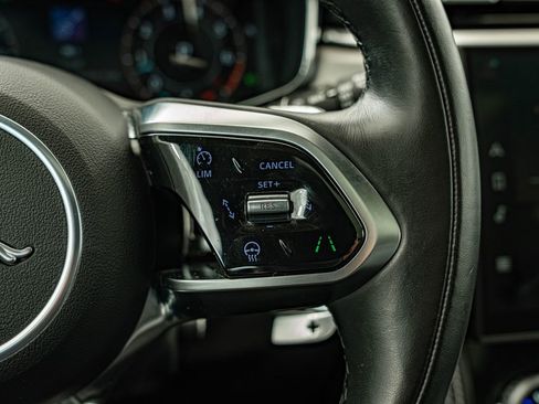 Certified 2025 Jaguar F-PACE R-Dynamic S image 19