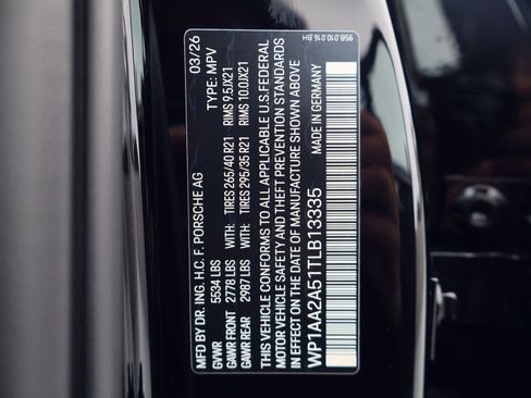 New 2026 Porsche Macan AWD/4WD image 29