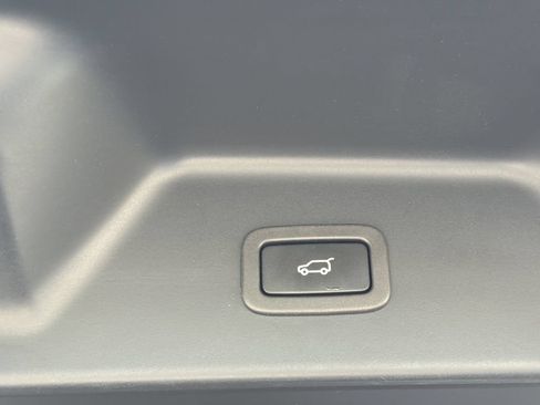 Used 2021 Land Rover Range Rover Westminster Edition AWD/4WD image 13