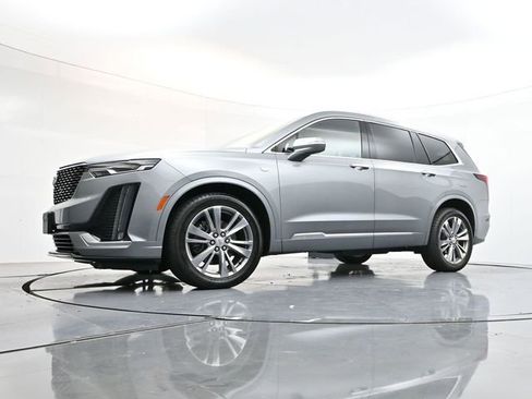 Used 2023 Cadillac XT6 Premium Luxury image 42