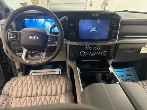 New 2026 Ford F250 Platinum w/ Platinum Plus Package AWD/4WD image 13