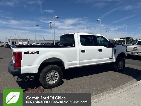 Used 2018 Ford F250 XLT AWD/4WD image 7