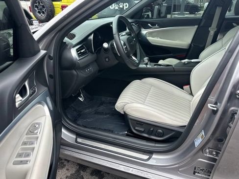 Used 2025 Genesis G70 3.3T Advanced AWD/4WD image 25
