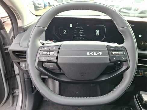 New 2025 Kia EV6 Light w/ Light LR Technology Package image 10