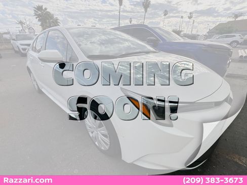 Used 2024 Toyota Corolla LE image 1