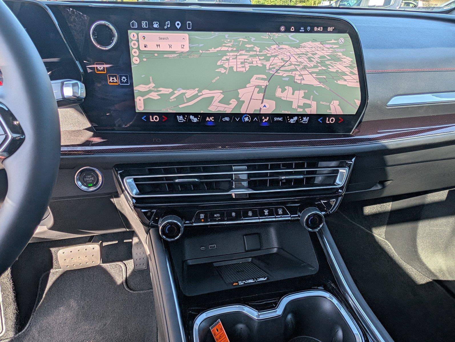 New 2027 Chevrolet Traverse RS FWD image 17