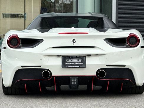 Used 2017 Ferrari 488 Spider image 7