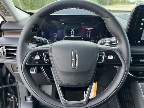 New 2025 Lincoln Aviator Reserve w/ Equipment Group 201A image 16