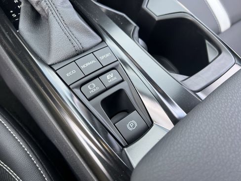 New 2026 Toyota Camry SE AWD/4WD image 23