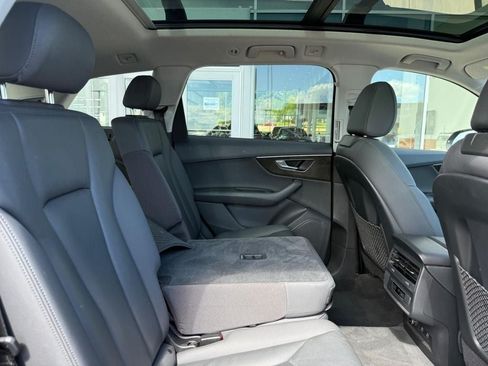Used 2021 Audi Q7 3.0T Premium AWD/4WD image 11