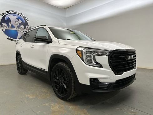 Used 2023 GMC Terrain SLT w/ Elevation Edition AWD/4WD image 12