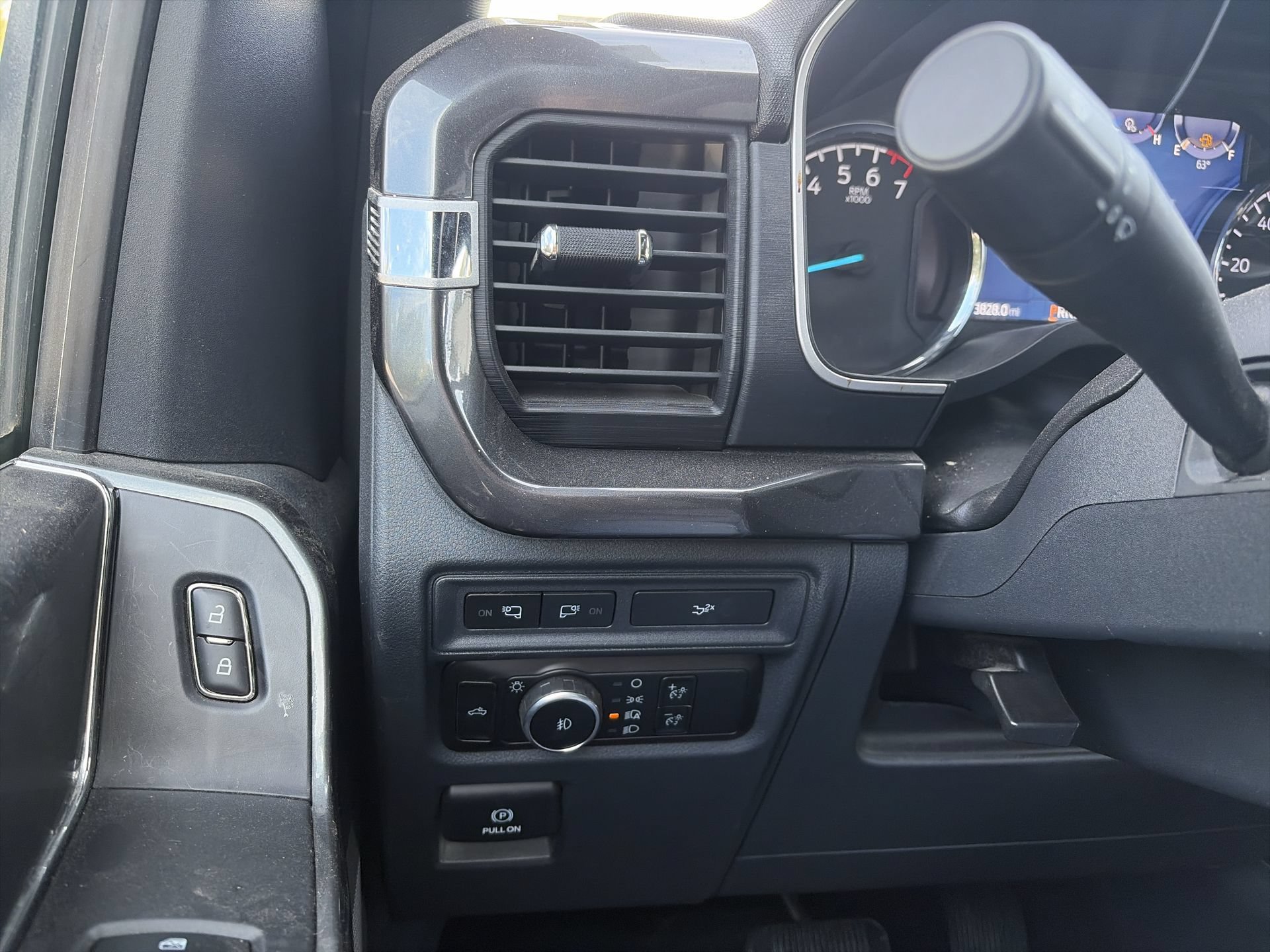 Used 2023 Ford F150 XLT w/ Equipment Group 302A High AWD/4WD image 19