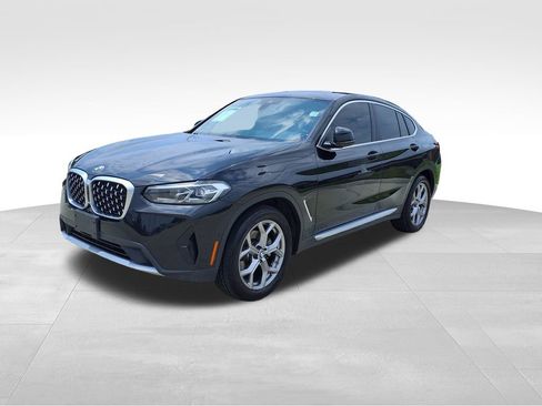 Used 2023 BMW X4 xDrive30i w/ Parking Assistance Package AWD/4WD image 3