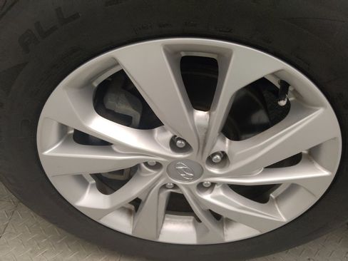 Used 2019 Hyundai Tucson SE AWD/4WD image 31