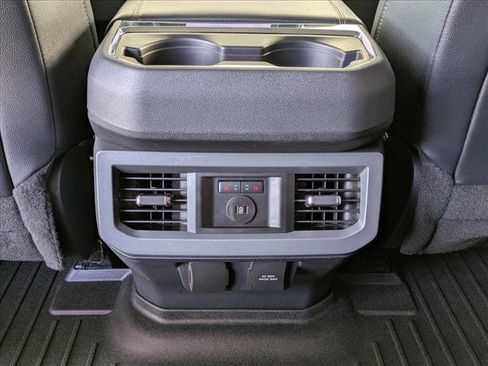 Used 2024 Ford F250 Lariat w/ Chrome Package AWD/4WD image 21