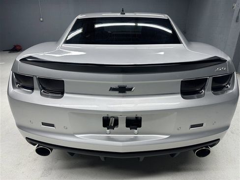 Used 2013 Chevrolet Camaro SS w/ SS Performance Package image 6