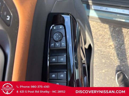 New 2026 Nissan Pathfinder Platinum w/ Accent Package AWD/4WD image 12