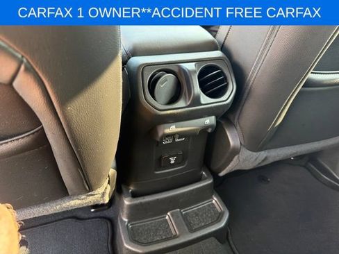 Used 2023 Jeep Wrangler Unlimited Sahara AWD/4WD image 20