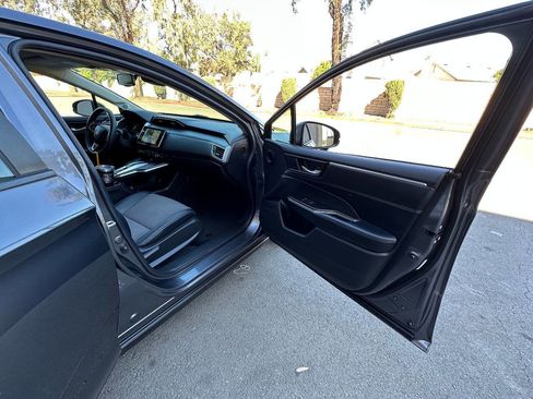 Used 2021 Honda Clarity Plug-In Hybrid image 19