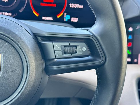 Used 2022 Porsche Taycan 4S image 28