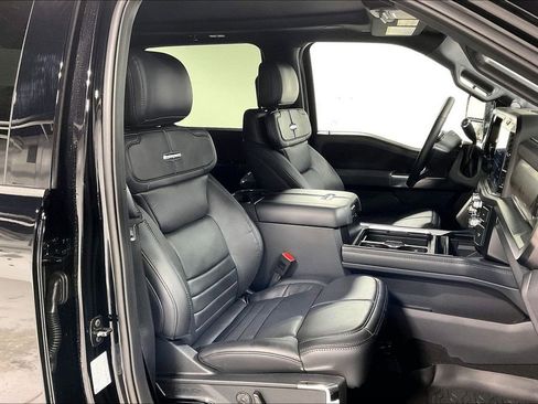 Used 2026 Ford F450 Platinum w/ FX4 Off-Road Package image 10