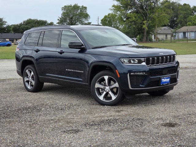 New 2026 Jeep Grand Cherokee L Limited AWD/4WD image 2