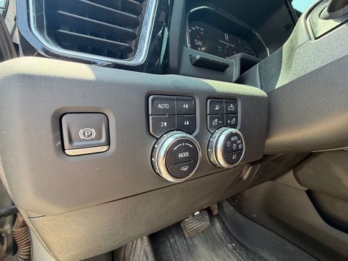 Used 2025 GMC Sierra 2500 Denali Ultimate AWD/4WD image 10