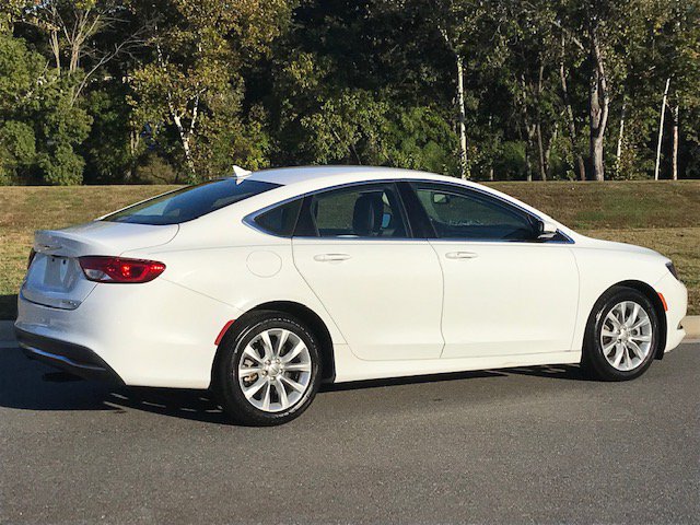 Used 2015 Chrysler 200 C FWD image 3