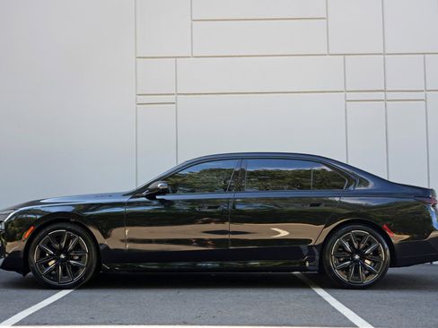 Used 2024 BMW 740i w/ M Sport Professional Package RWD image 9