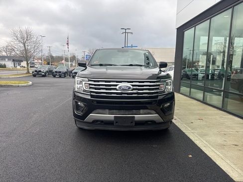 Used 2019 Ford Expedition XLT image 8