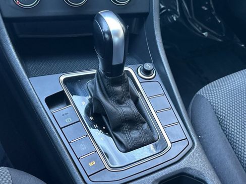 Used 2019 Volkswagen Jetta S FWD image 20