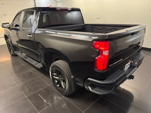 Used 2020 Chevrolet Silverado 1500 Custom Trail Boss w/ Custom Convenience Package AWD/4WD image 4