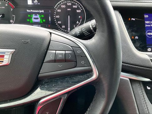 Certified 2024 Cadillac XT5 Premium Luxury FWD image 23