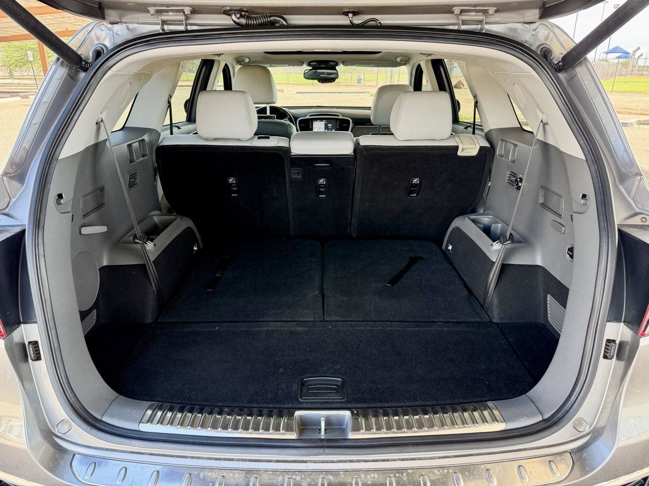 Used 2019 Kia Sorento SX w/ SX Touring Package FWD image 13