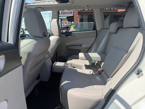 Used 2011 Subaru Forester 2.5X Limited AWD/4WD image 14