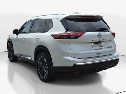 Used 2024 Nissan Rogue Platinum w/ Platinum Premium Package FWD image 8