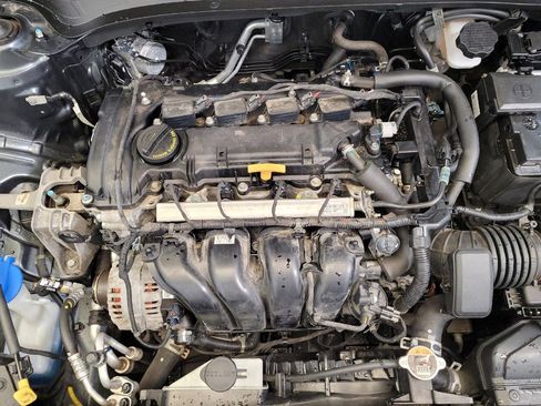 Used 2020 Kia Forte LXS FWD image 30