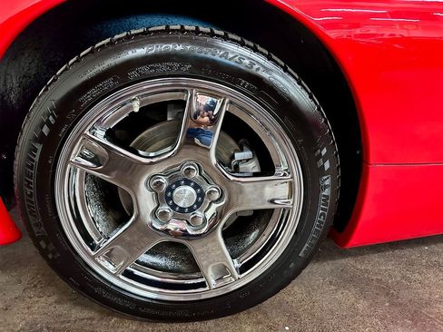 Used 1998 Chevrolet Corvette Convertible w/ Memory Pkg image 27