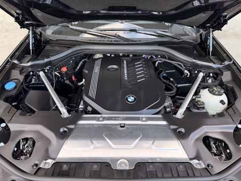 Used 2024 BMW X4 M40i w/ Premium Package image 21