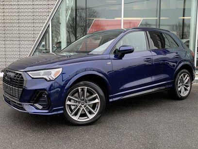 Certified 2025 Audi Q3 2.0T Premium w/ Convenience Package