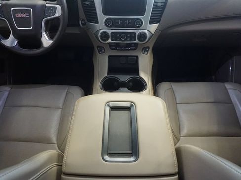 Used 2019 GMC Yukon XL SLT w/ Open Road Package RWD image 32