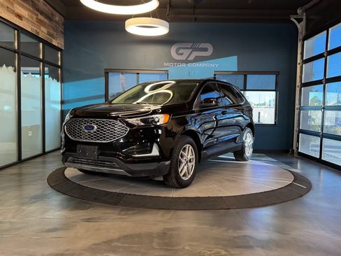 Used 2023 Ford Edge SEL AWD/4WD image 7
