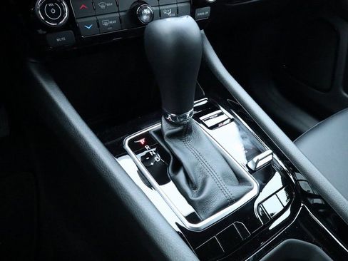 New 2026 Jeep Compass Latitude image 8