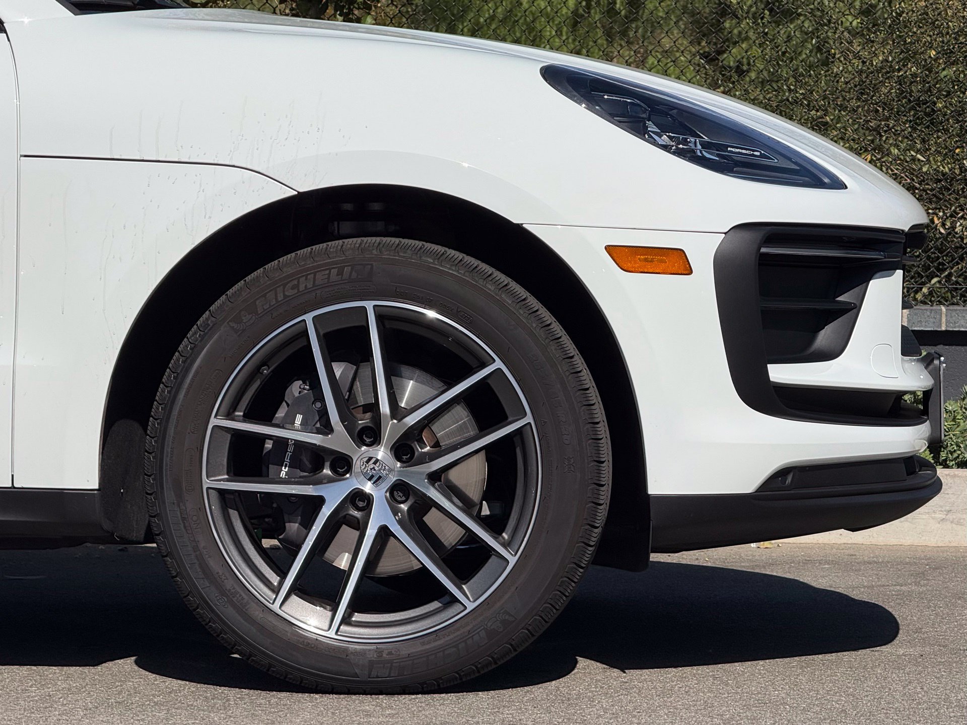 Used 2026 Porsche Macan AWD/4WD image 12