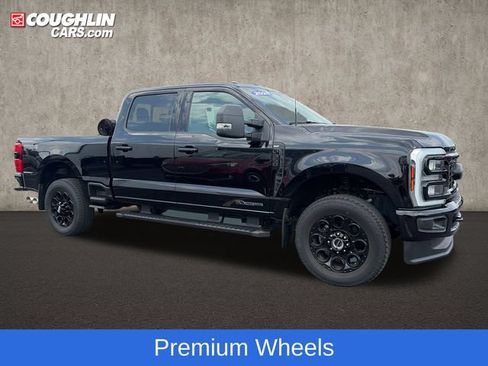 Used 2025 Ford F350 XLT w/ Black Appearance Package AWD/4WD image 9